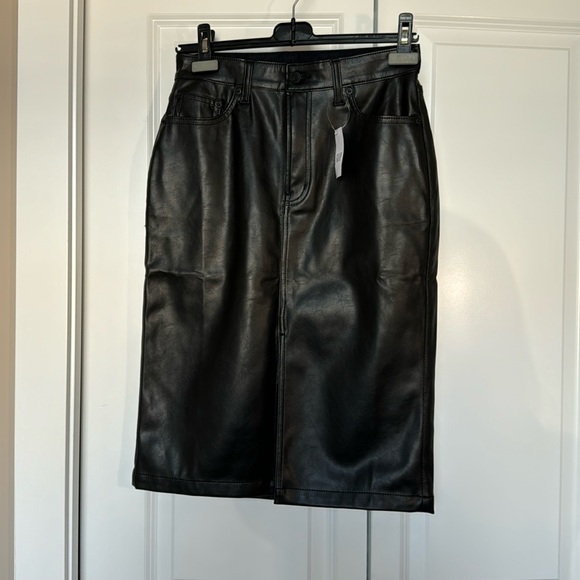 Brand New Gap Faux Leather Pleather Black Pencil Skirt NWT - Picture 1 of 6